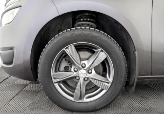 Подержанный автомобиль Citroen C4 Picasso 2016 года (18 фото)