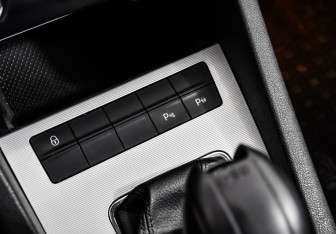 Подержанный автомобиль Skoda Octavia Liftback 2014 года (18 фото)