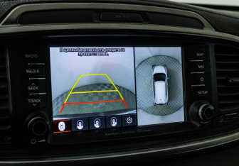 Подержанный автомобиль Kia Sorento 2018 года (15 фото)