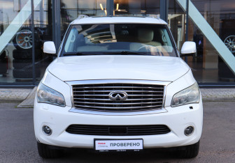 Подержанный автомобиль Infiniti QX56 2010 года (2 фото)