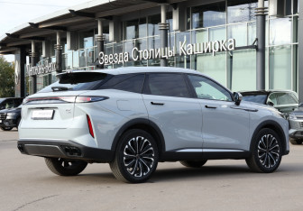 Подержанный автомобиль Exeed RX 2023 года (5 фото)