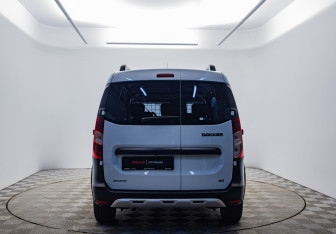 Подержанный автомобиль Renault Dokker 2019 года (4 фото)
