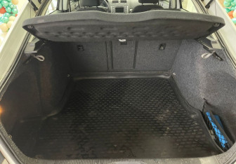 Подержанный автомобиль Skoda Octavia Liftback 2013 года (18 фото)