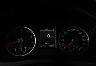 Подержанный автомобиль Volkswagen Tiguan 2012 года (11 фото)