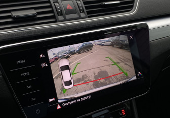 Подержанный автомобиль Skoda Superb Liftback 2019 года (16 фото)