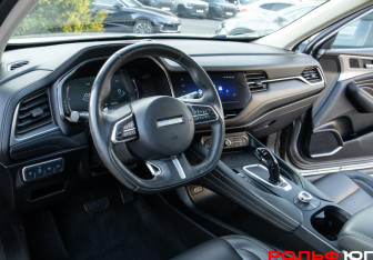 Подержанный автомобиль Haval F7 2020 года (17 фото)