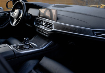 Подержанный автомобиль BMW X7 2020 года (7 фото)