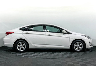 Подержанный автомобиль Hyundai i40 Sedan 2014 года (4 фото)
