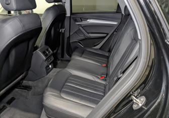Подержанный автомобиль Audi Q5 2020 года (11 фото)