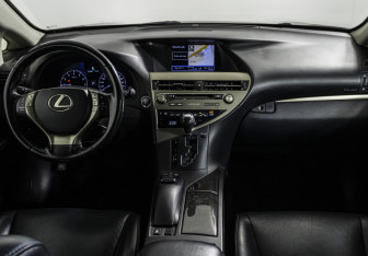 Подержанный автомобиль Lexus RX 2015 года (12 фото)
