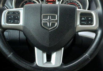 Подержанный автомобиль Dodge Journey 2014 года (13 фото)