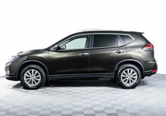 Подержанный автомобиль Nissan X-Trail 2018 года (3 фото)