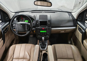 Подержанный автомобиль Land Rover Freelander 2012 года (11 фото)