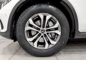 Подержанный автомобиль Mercedes-Benz GLC Coupe 2017 года (18 фото)