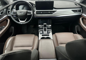 Подержанный автомобиль Chery Tiggo 8 Pro 2023 года (11 фото)