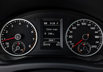 Подержанный автомобиль Volkswagen Tiguan 2013 года (16 фото)