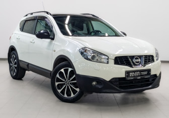 Подержанный автомобиль Nissan Qashqai 2013 года (3 фото)