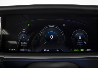 Подержанный автомобиль Voyah Free 2023 года (11 фото)