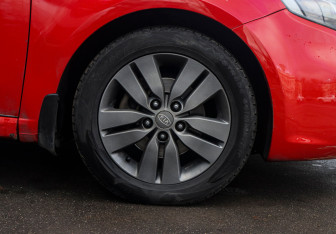 Подержанный автомобиль Kia Cerato Coupe 2011 года (21 фото)