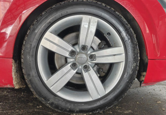 Подержанный автомобиль Audi TT Coupe 2007 года (18 фото)