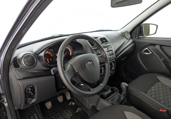 Подержанный автомобиль LADA (ВАЗ) Granta Wagon 2025 года (16 фото)