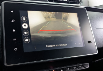 Подержанный автомобиль Renault Arkana 2019 года (27 фото)
