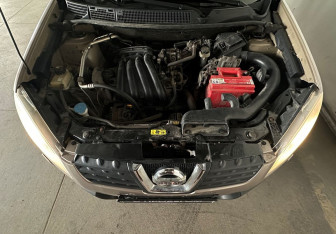 Подержанный автомобиль Nissan Qashqai 2009 года (16 фото)