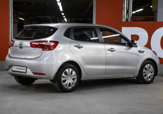 Подержанный автомобиль Kia Rio Hatchback 2014 года (5 фото)