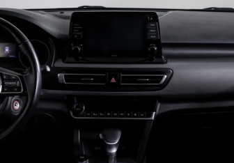 Подержанный автомобиль Kia Seltos 2020 года (13 фото)