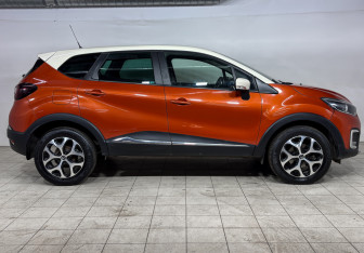 Подержанный автомобиль Renault Kaptur 2016 года (4 фото)