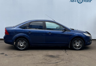 Подержанный автомобиль Ford Focus Sedan 2008 года (4 фото)
