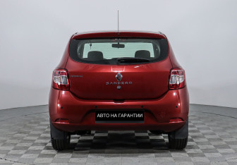Подержанный автомобиль Renault Sandero 2019 года (4 фото)