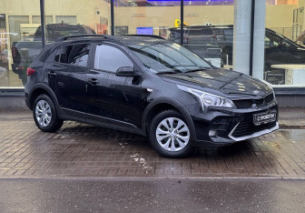 Подержанный автомобиль Kia Rio Hatchback 2021 года (3 фото)