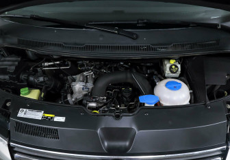 Подержанный автомобиль Volkswagen Multivan 2018 года (7 фото)