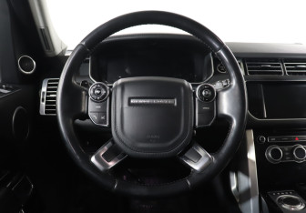 Подержанный автомобиль Land Rover Range Rover 2014 года (18 фото)