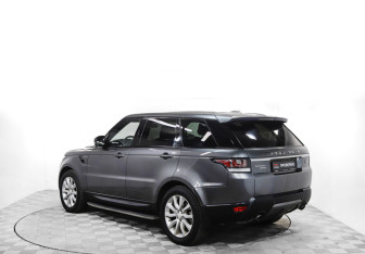 Подержанный автомобиль Land Rover Range Rover Sport 2014 года (7 фото)