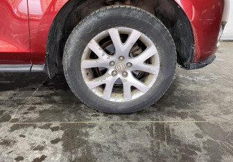 Подержанный автомобиль Mazda CX-7 2008 года (18 фото)