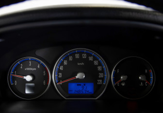 Подержанный автомобиль Hyundai Santa Fe 2008 года (9 фото)