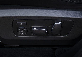 Подержанный автомобиль BMW X3 2025 года (27 фото)