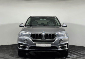 Подержанный автомобиль BMW X5 2017 года (3 фото)