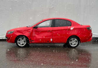 Подержанный автомобиль FAW Oley Sedan 2014 года (8 фото)