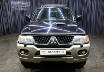 Подержанный автомобиль Mitsubishi Pajero Sport 2006 года (2 фото)