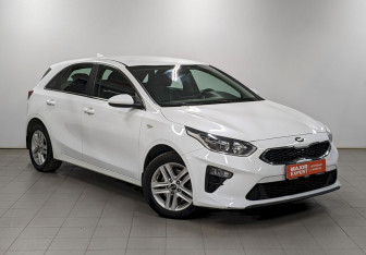 Подержанный автомобиль Kia Ceed Hatchback 2018 года (3 фото)
