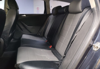 Подержанный автомобиль Volkswagen Passat Wagon 2006 года (11 фото)