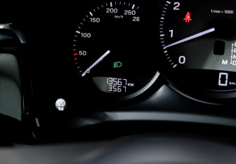 Подержанный автомобиль Porsche Macan 2022 года (11 фото)