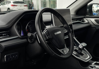 Подержанный автомобиль Haval M6 2023 года (13 фото)