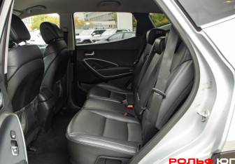 Подержанный автомобиль Hyundai Santa Fe 2015 года (8 фото)