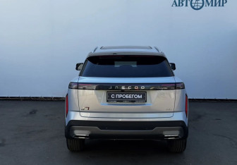 Подержанный автомобиль Jaecoo J7 2024 года (7 фото)
