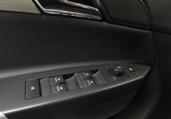 Подержанный автомобиль Opel Antara 2013 года (22 фото)