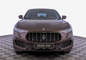 Подержанный автомобиль Maserati Levante 2017 года (2 фото)